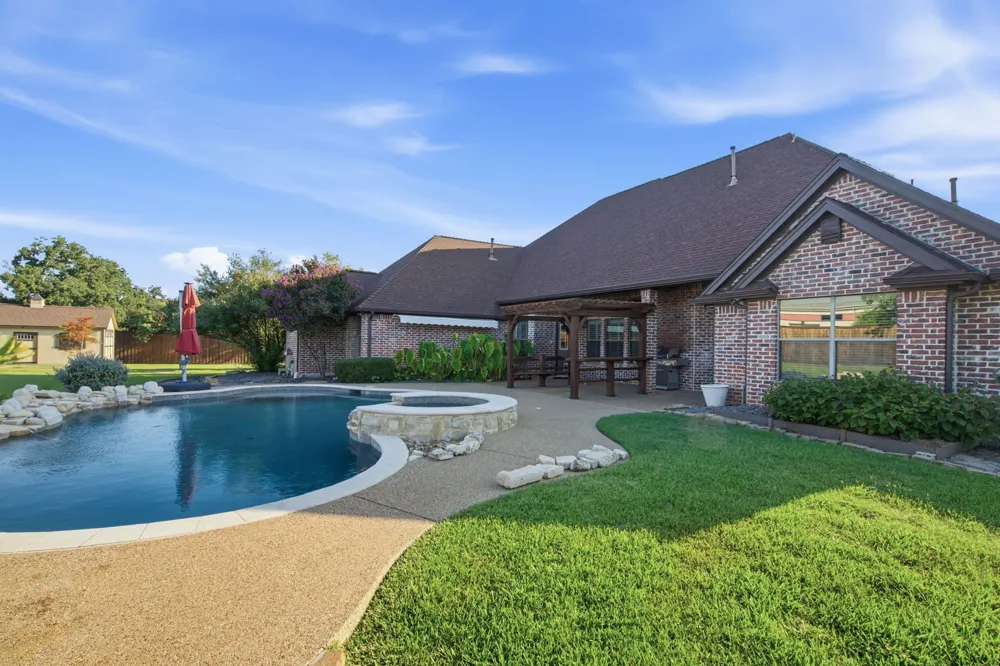 8470 Steeplechase Circle Argyle, TX 76226