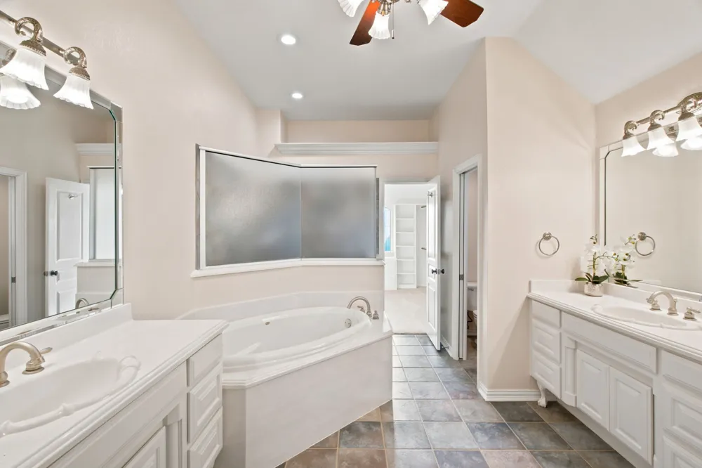 8470 Steeplechase Circle Argyle, TX 76226