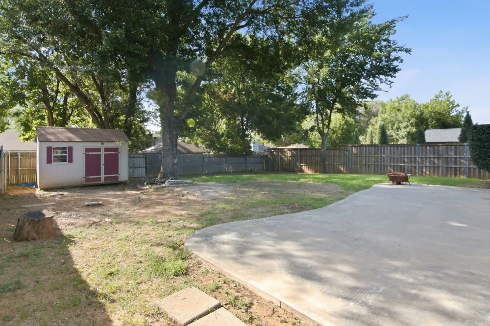 2502 Cranberry Lane Euless, TX 76039
