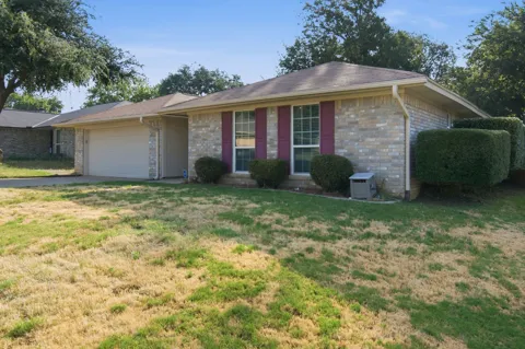 2502 Cranberry Lane