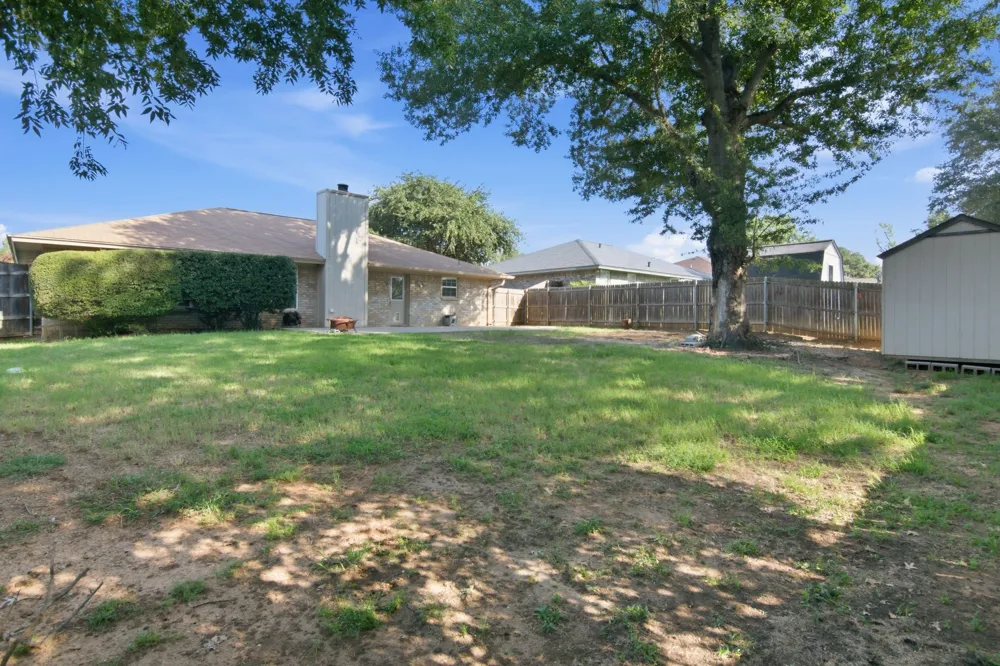 2502 Cranberry Lane Euless, TX 76039