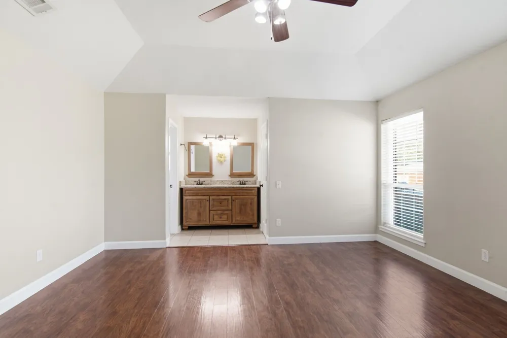 2502 Cranberry Lane Euless, TX 76039