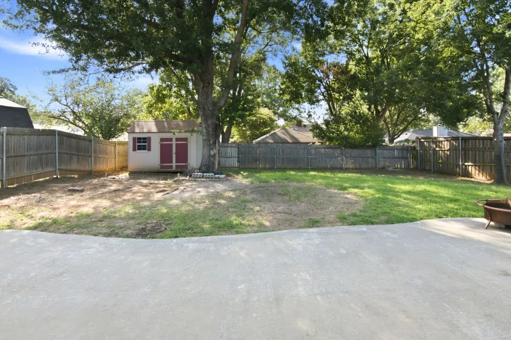 2502 Cranberry Lane Euless, TX 76039