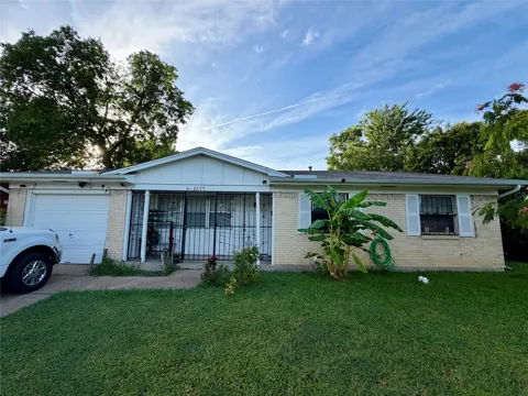 2329 Clover Ridge Drive