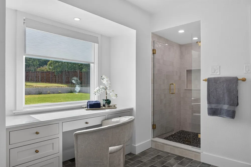 180 Trailing Oaks Drive Double Oak, TX 75077