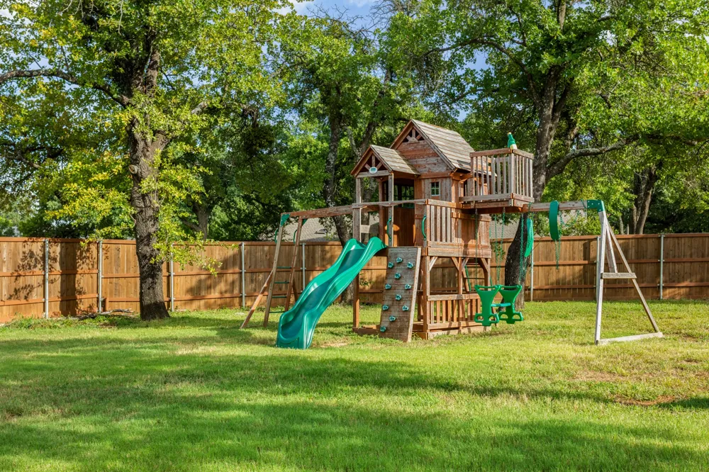 180 Trailing Oaks Drive Double Oak, TX 75077