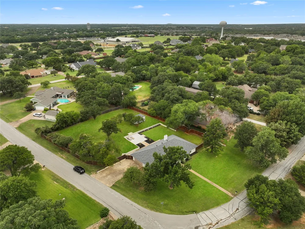 180 Trailing Oaks Drive Double Oak, TX 75077