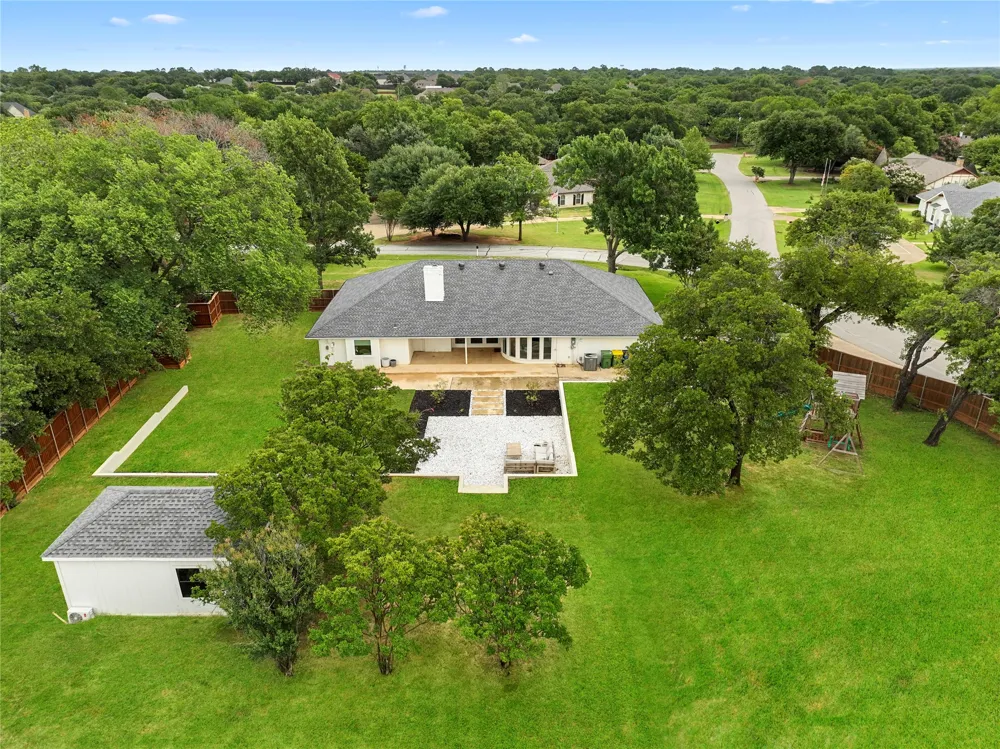 180 Trailing Oaks Drive Double Oak, TX 75077