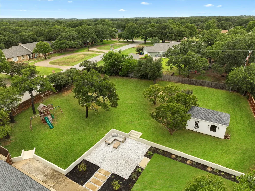 180 Trailing Oaks Drive Double Oak, TX 75077
