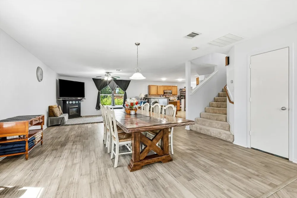 214 Hawthorne Court Ponder, TX 76259