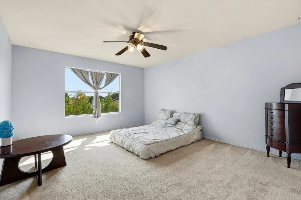 214 Hawthorne Court Ponder, TX 76259
