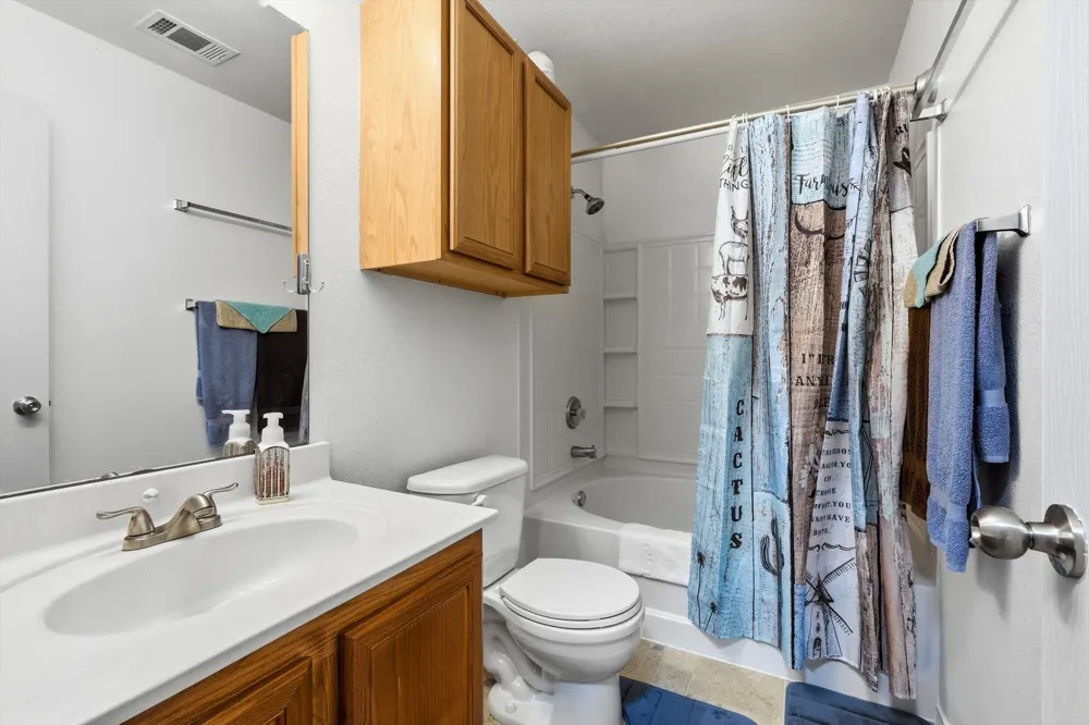 214 Hawthorne Court Ponder, TX 76259
