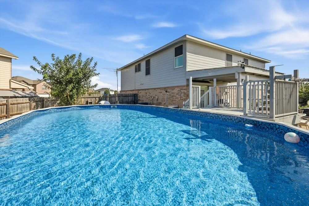 214 Hawthorne Court Ponder, TX 76259