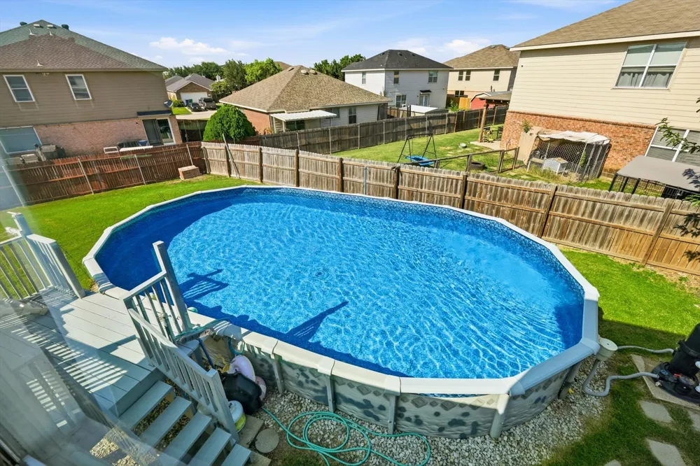 214 Hawthorne Court Ponder, TX 76259
