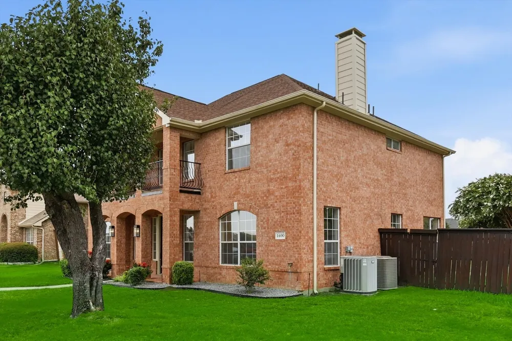1400 Hudspeth Drive Carrollton, TX 75010