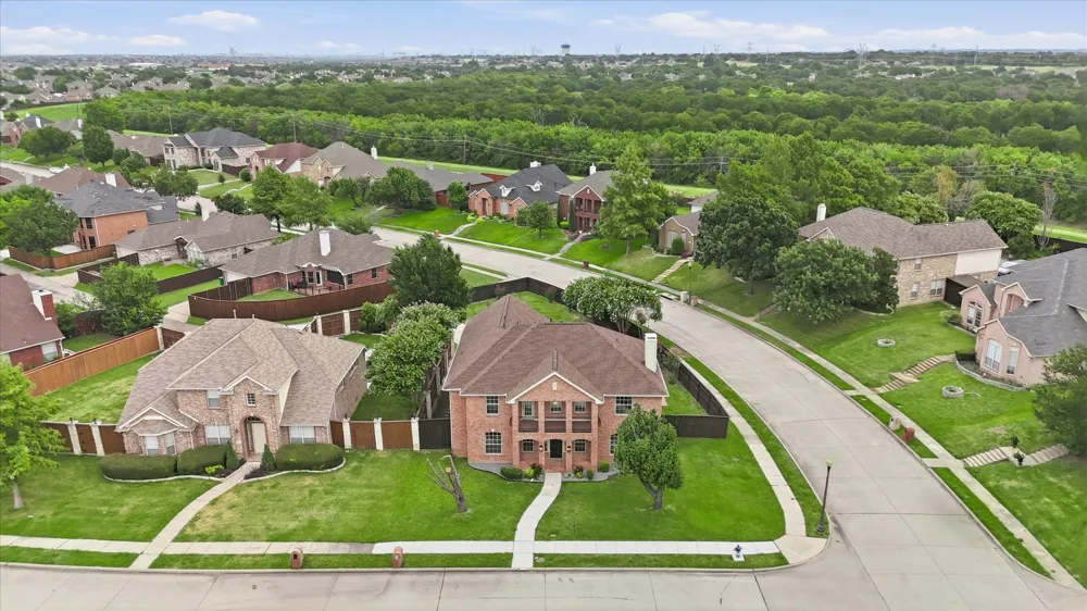 1400 Hudspeth Drive Carrollton, TX 75010