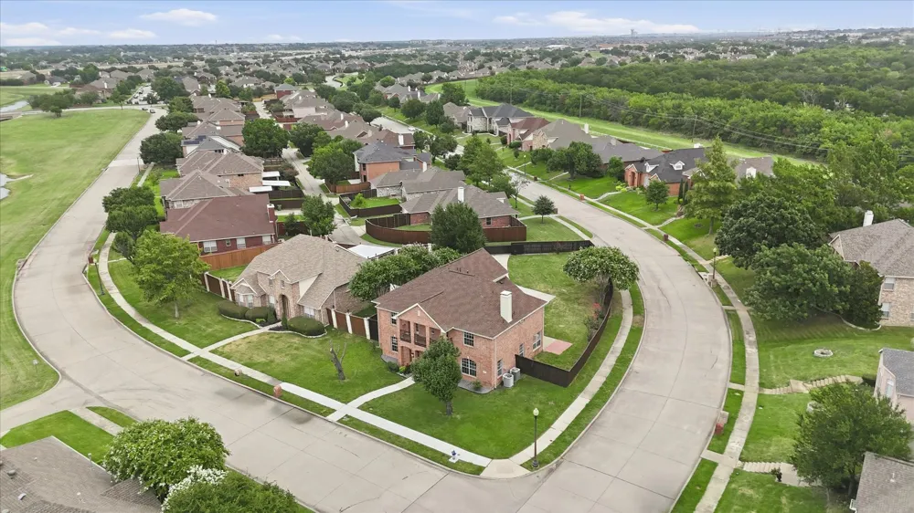1400 Hudspeth Drive Carrollton, TX 75010