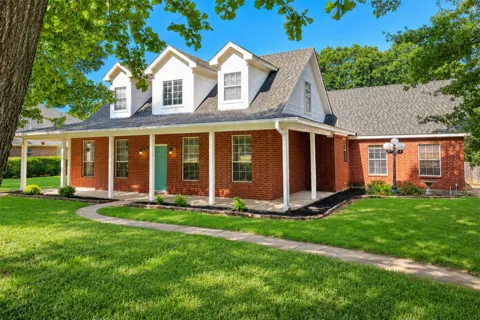 613 Forest Edge Street