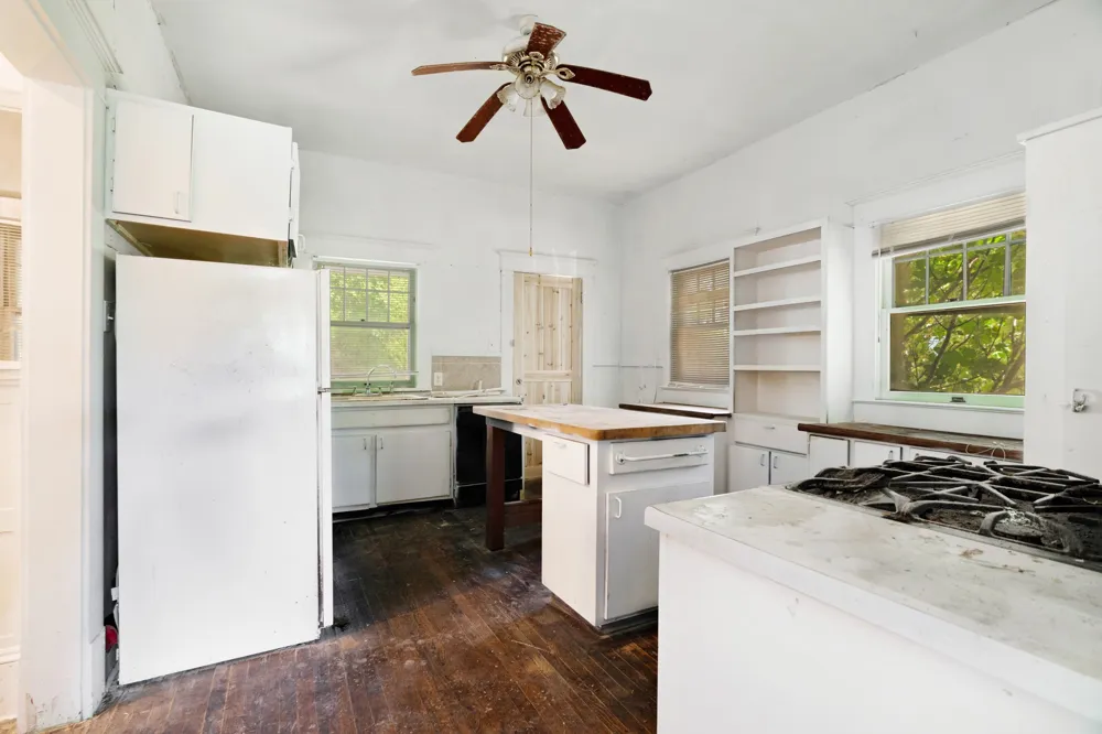 903 4th Street SW Paris, TX 75460