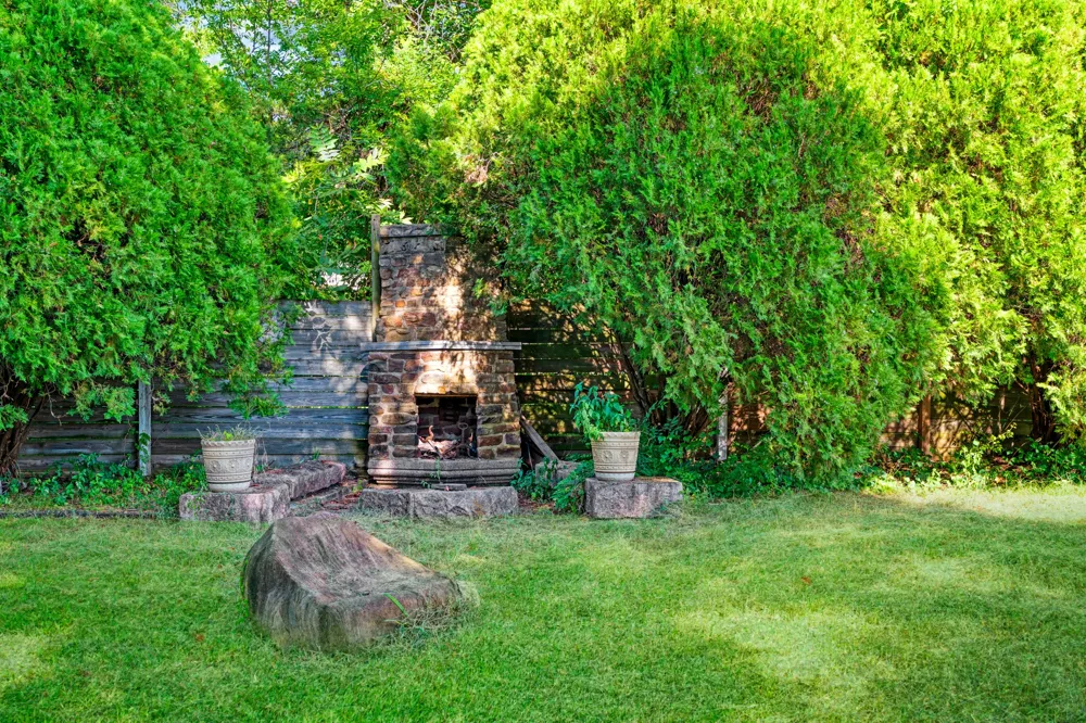903 4th Street SW Paris, TX 75460