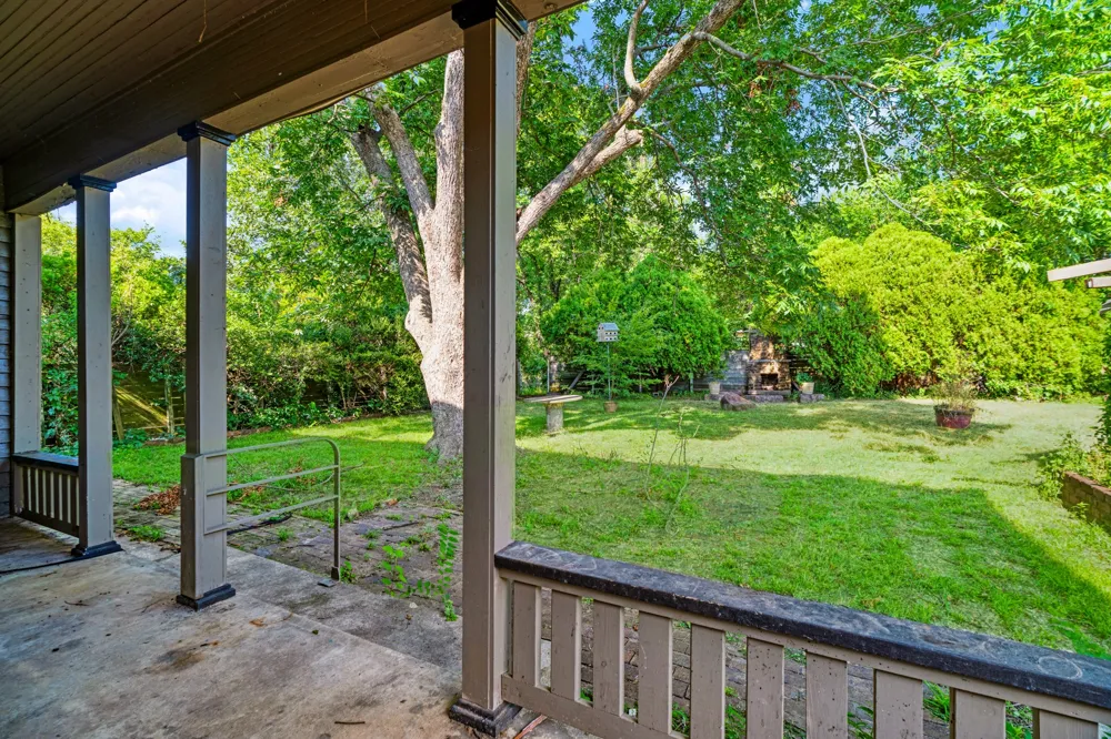 903 4th Street SW Paris, TX 75460
