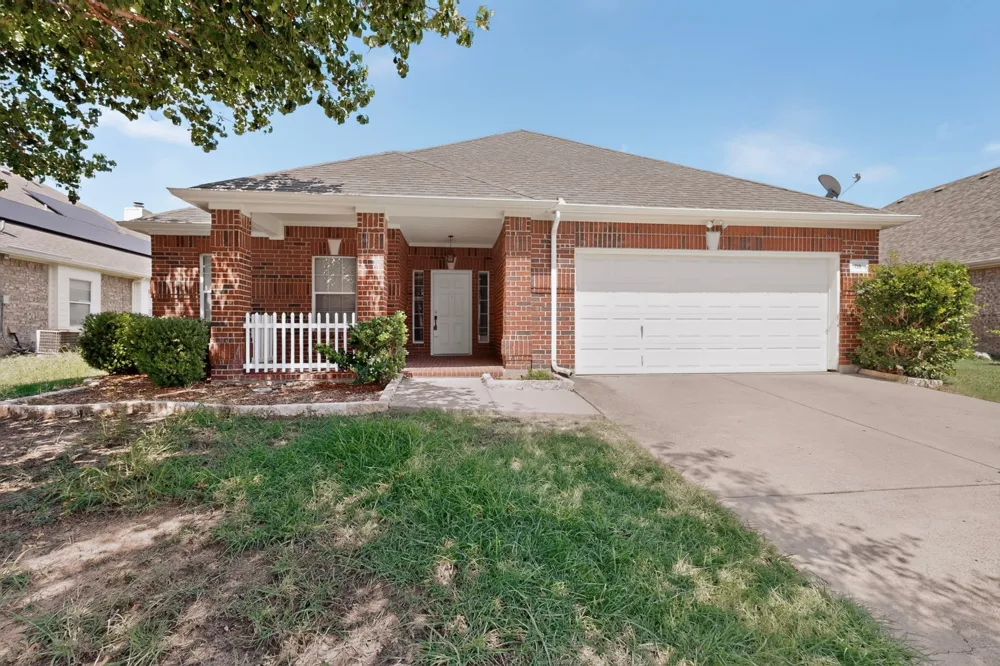 710 Bowie Lane Mansfield, TX 76063