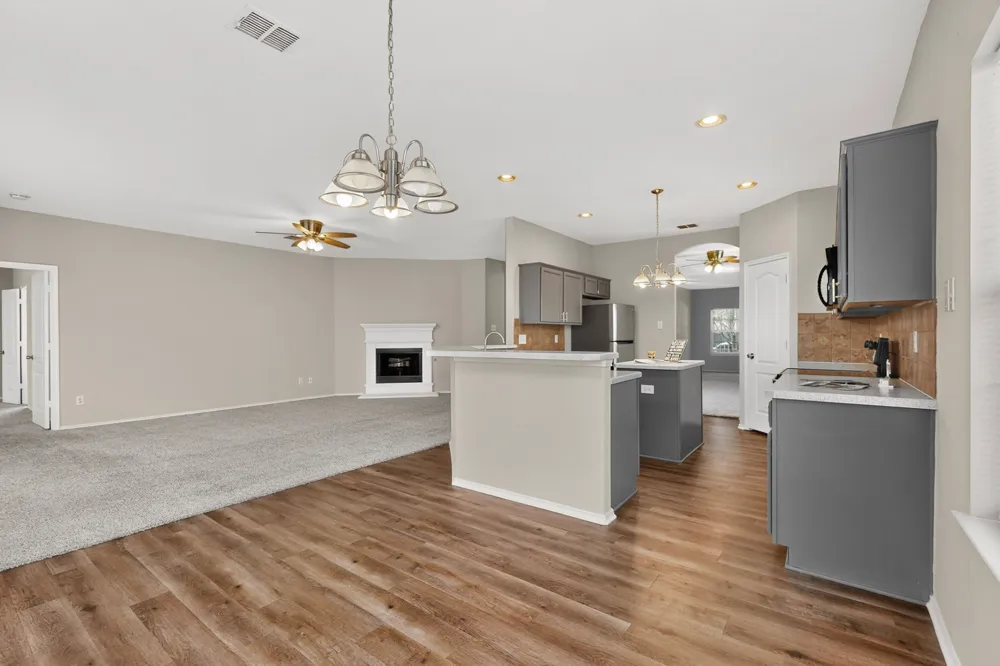 710 Bowie Lane Mansfield, TX 76063