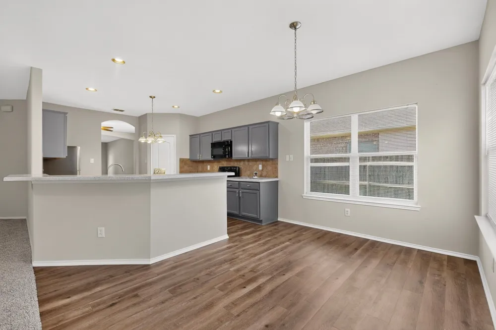 710 Bowie Lane Mansfield, TX 76063