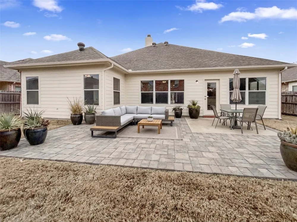 710 Bowie Lane Mansfield, TX 76063