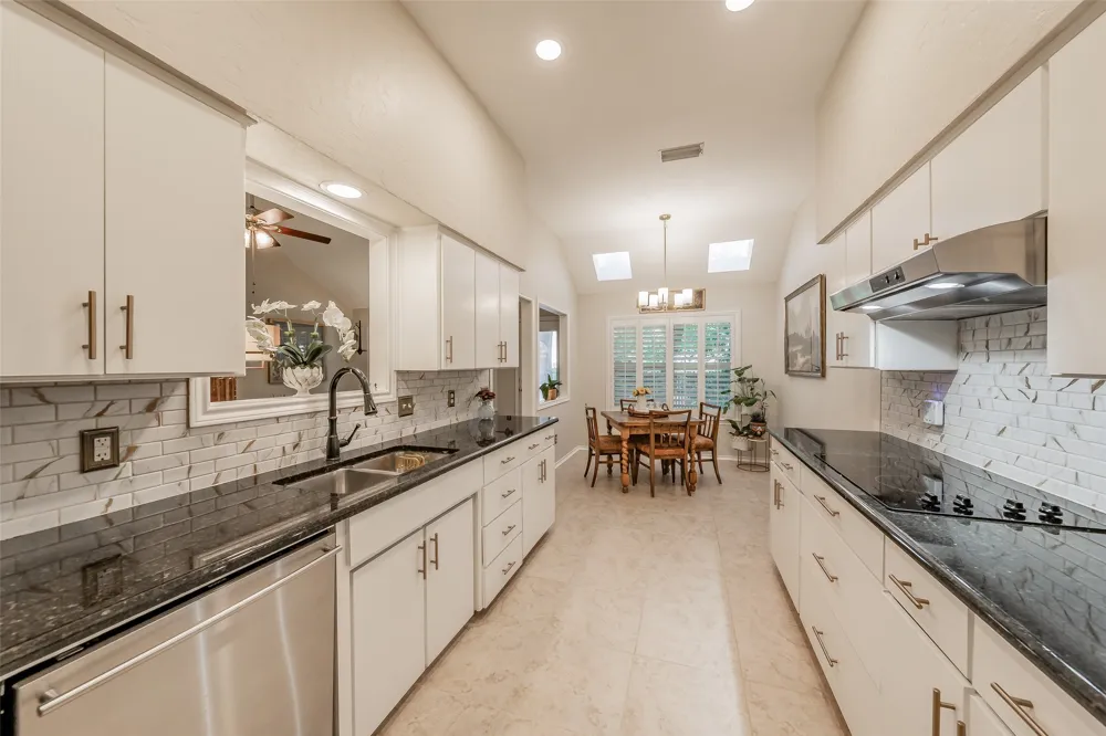 3317 Clearfield Drive Grapevine, TX 76051