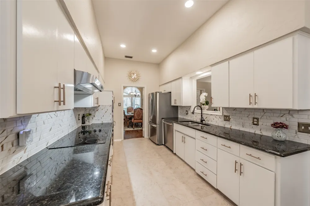 3317 Clearfield Drive Grapevine, TX 76051