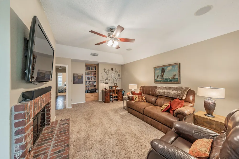 3317 Clearfield Drive Grapevine, TX 76051