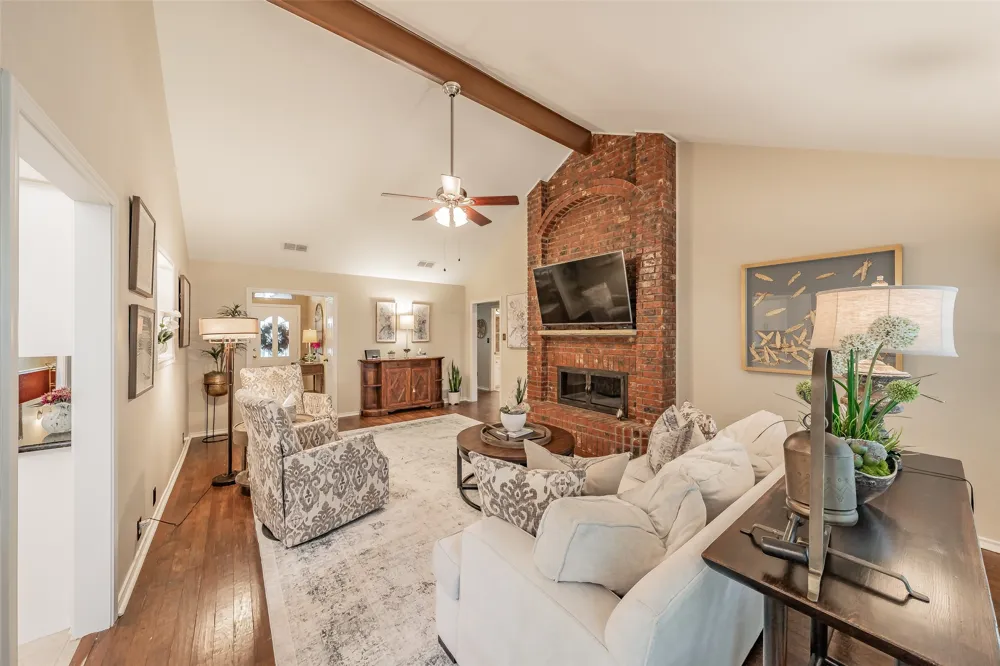 3317 Clearfield Drive Grapevine, TX 76051