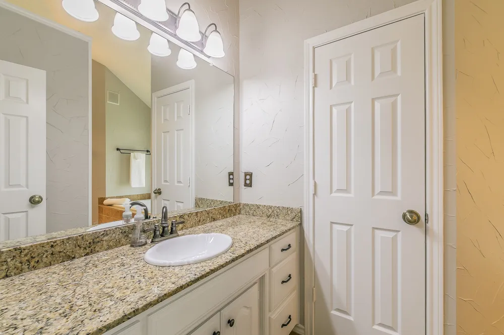 3317 Clearfield Drive Grapevine, TX 76051