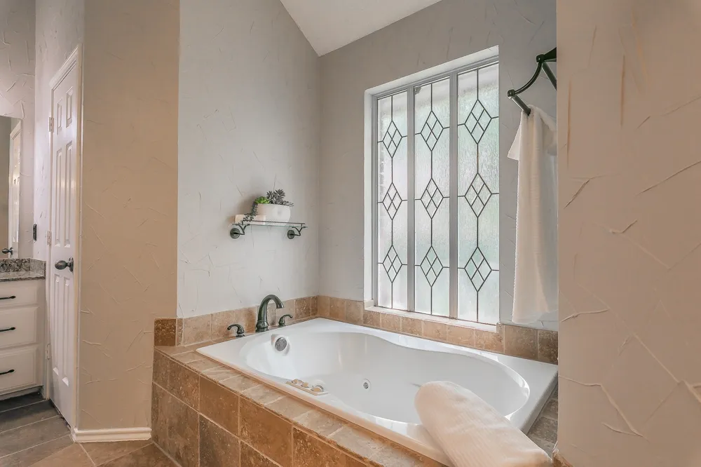 3317 Clearfield Drive Grapevine, TX 76051