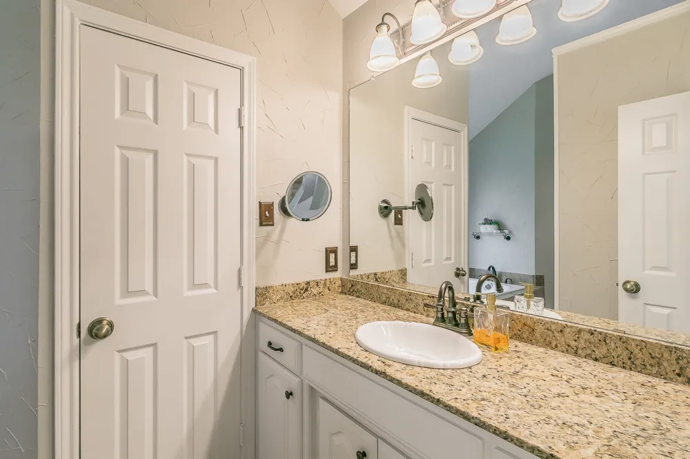 3317 Clearfield Drive Grapevine, TX 76051