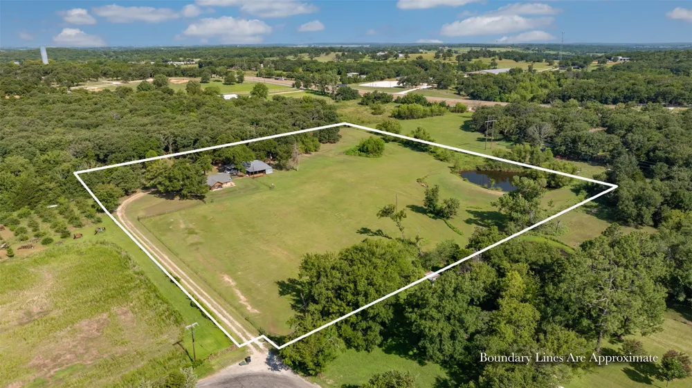671 County Road 163 Gainesville, TX 76240