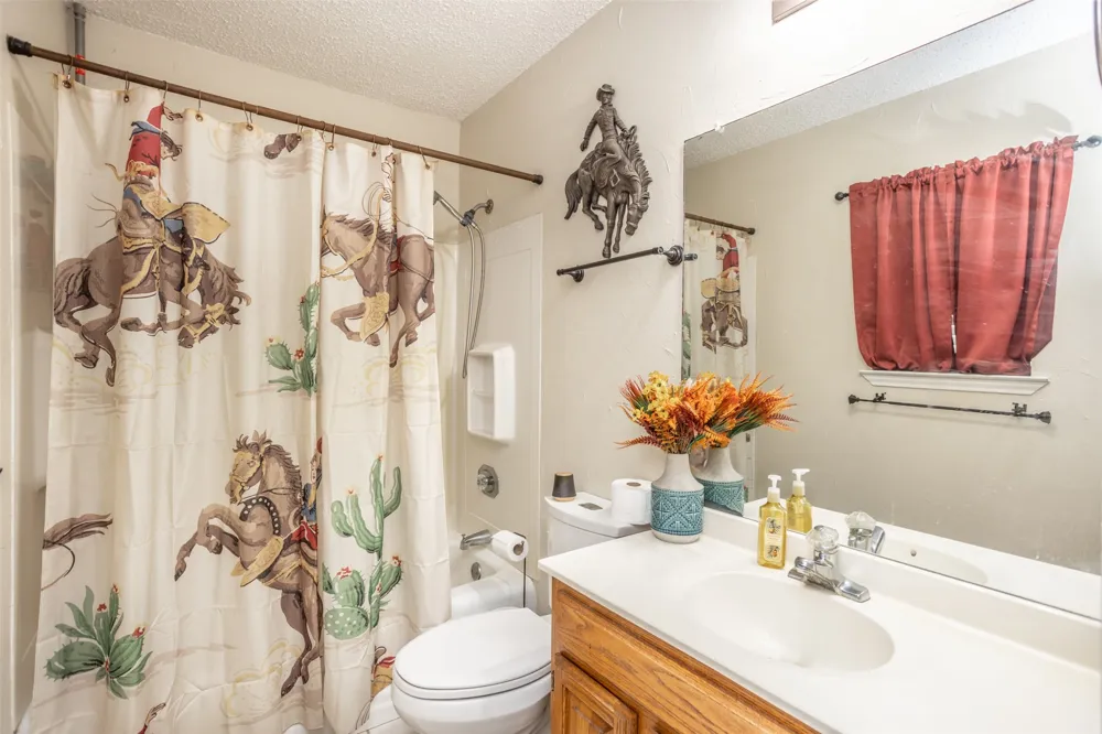 671 County Road 163 Gainesville, TX 76240
