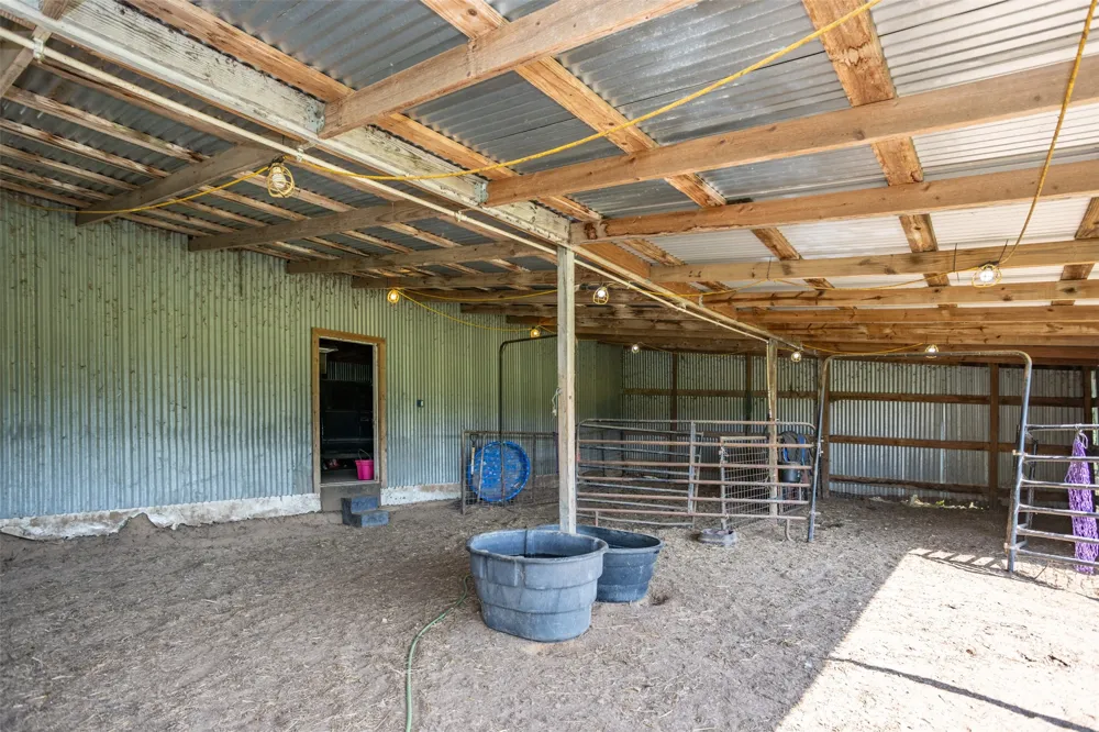 671 County Road 163 Gainesville, TX 76240