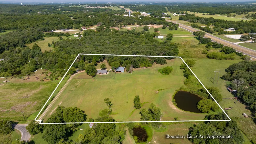 671 County Road 163 Gainesville, TX 76240