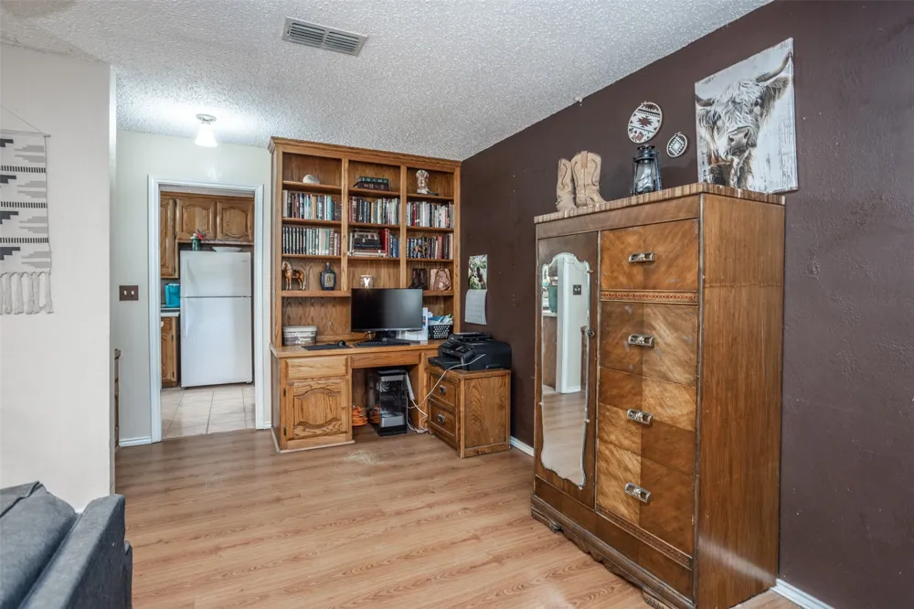 671 County Road 163 Gainesville, TX 76240