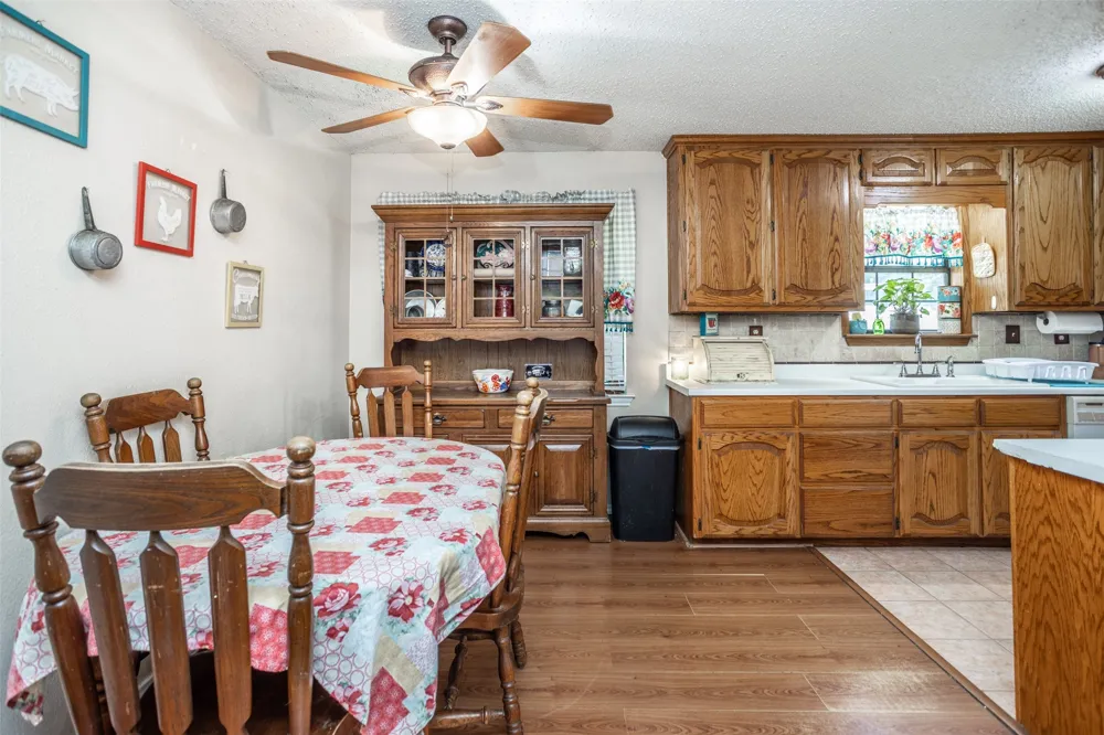 671 County Road 163 Gainesville, TX 76240