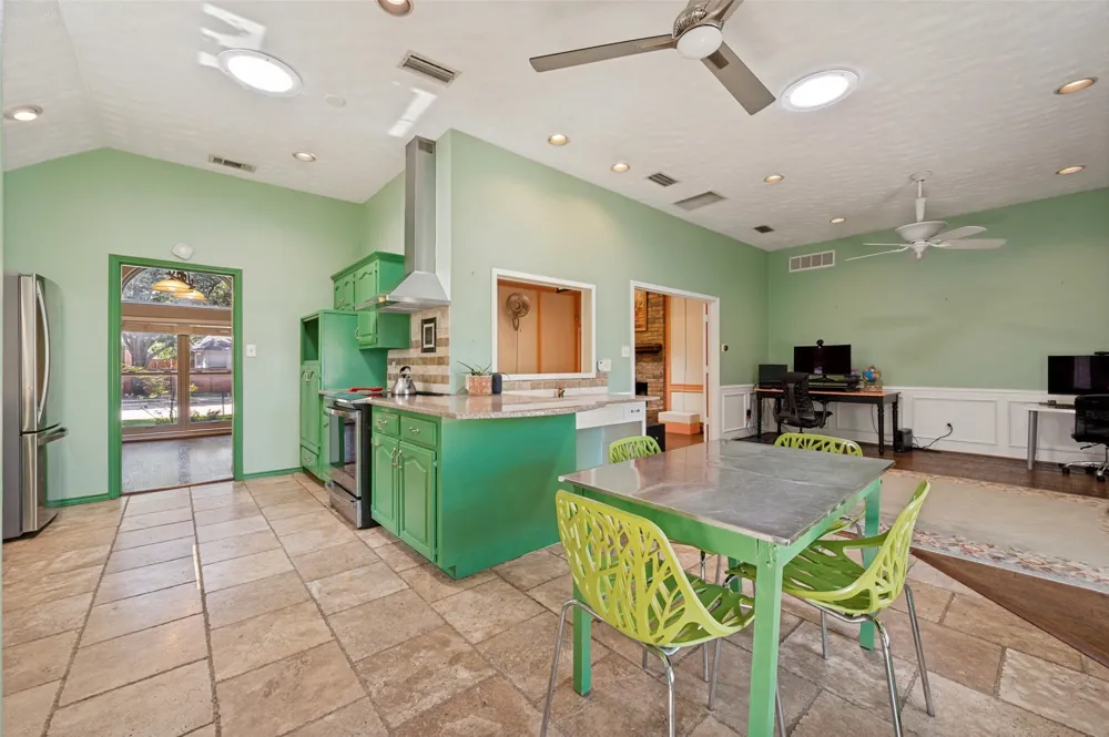 755 Red River Trail Irving, TX 75063