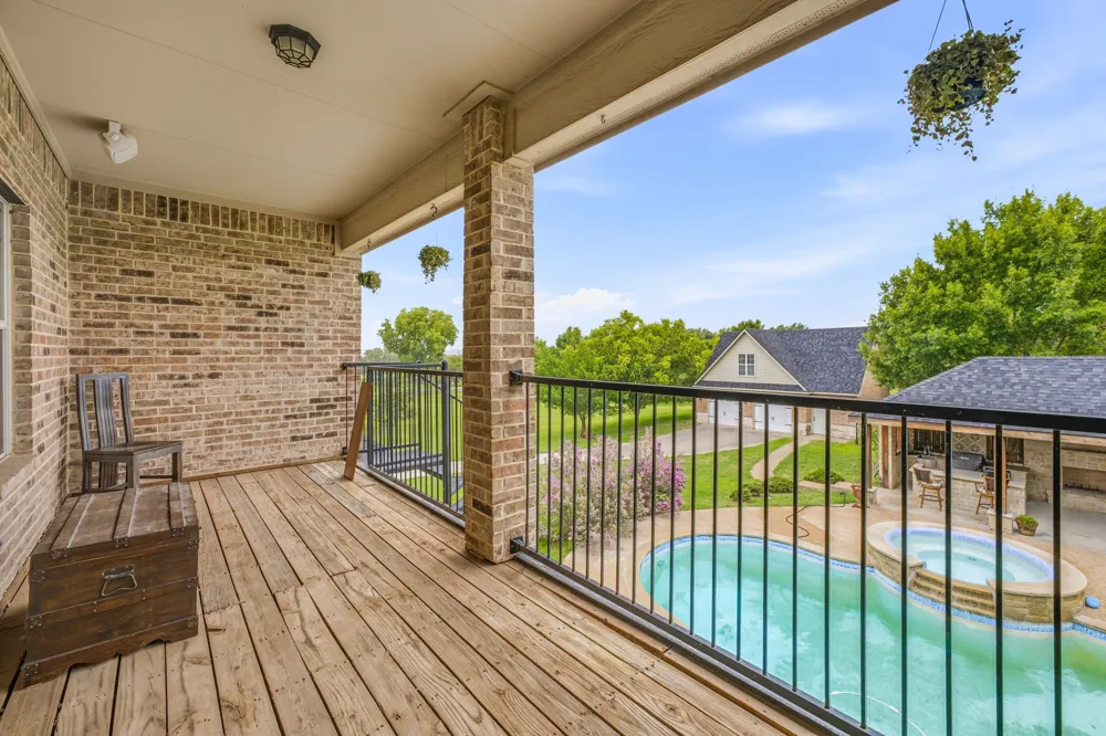 125 Rustling Elm Way Azle, TX 76020
