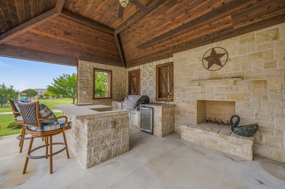 125 Rustling Elm Way Azle, TX 76020