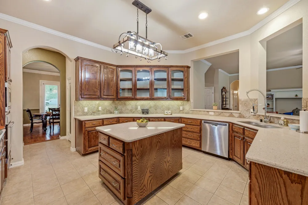 125 Rustling Elm Way Azle, TX 76020