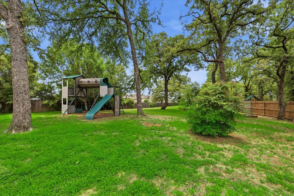 370 Canyon Oaks Drive Argyle, TX 76226
