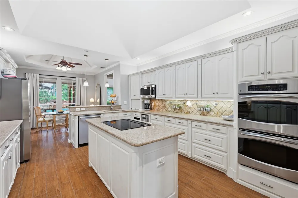 370 Canyon Oaks Drive Argyle, TX 76226
