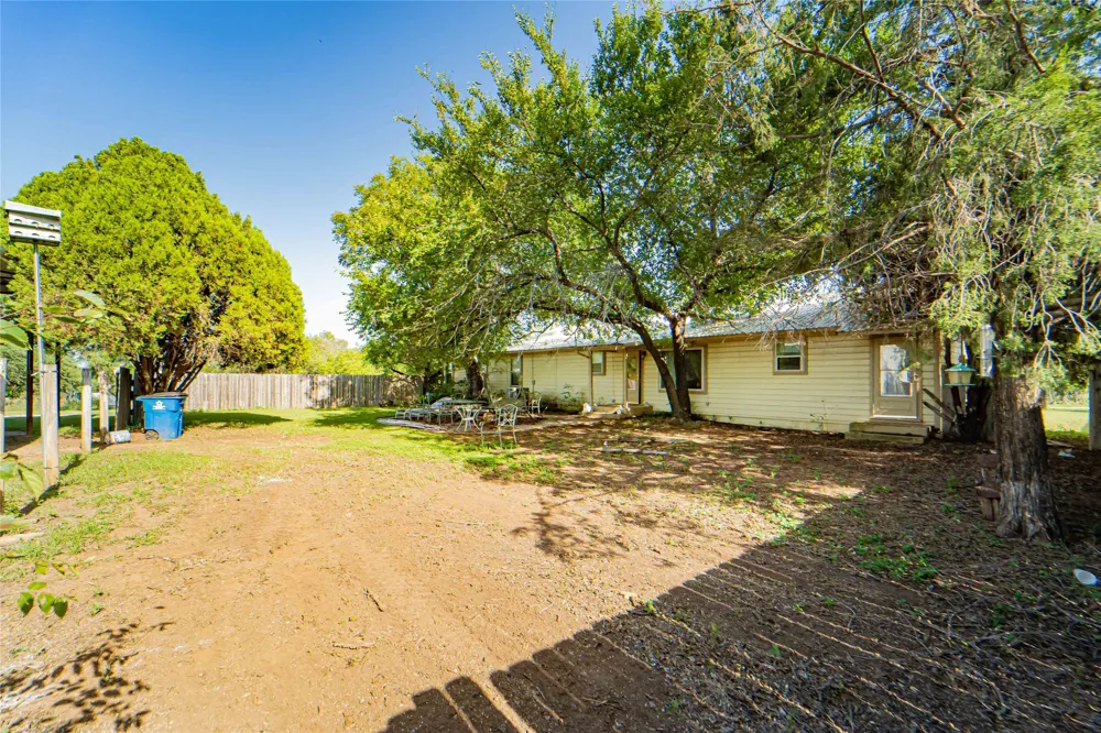204 Fm 209 E Woodson, TX 76491