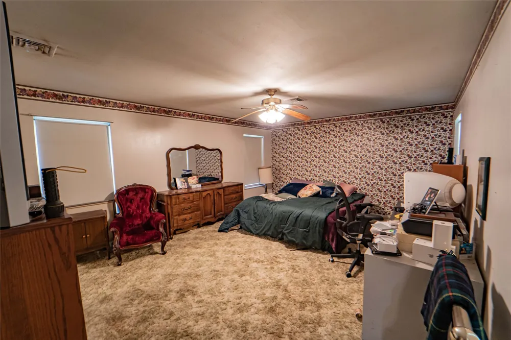 204 Fm 209 E Woodson, TX 76491